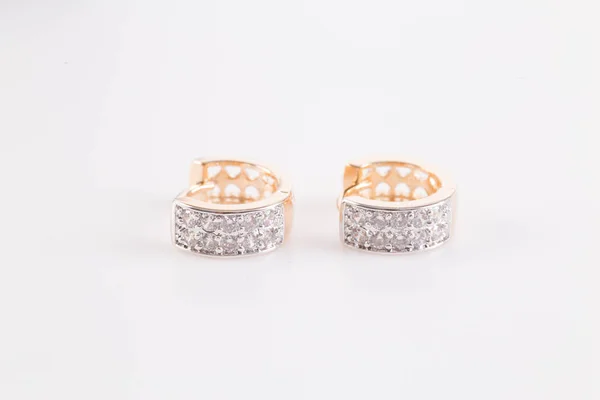 Pendientes Pendientes Aro Oro Con Diamantes Fondo Blanco — Foto de Stock