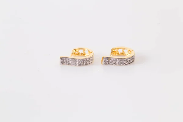 Pendientes Pendientes Aro Oro Con Diamantes Fondo Blanco —  Fotos de Stock