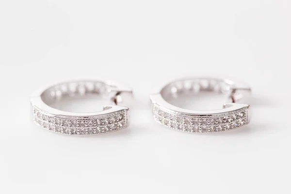 Stříbrné Náušnice Diamantními Makry — Stock fotografie