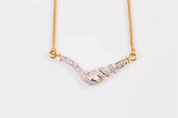 다이아몬드 펜던트가 아름다운 목걸이 — 스톡 사진
