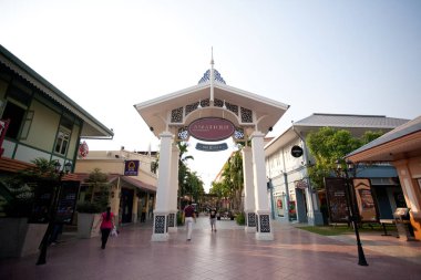 30 Eylül 2018 'de Bangkok, Tayland, Tayland' da Asiatique The Riverfront 'ta. Asiatique Nehirkenarı, Bangkok, Tayland 'da Charoen Krung Yolu' nda büyük bir açık hava alışveriş merkezidir.