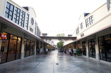 30 Eylül 2018 'de Bangkok, Tayland, Tayland' da Asiatique The Riverfront 'ta. Asiatique Nehirkenarı, Bangkok, Tayland 'da Charoen Krung Yolu' nda büyük bir açık hava alışveriş merkezidir.