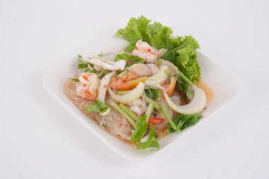 Vermicelli Tayland baharatlı deniz ürünleri.