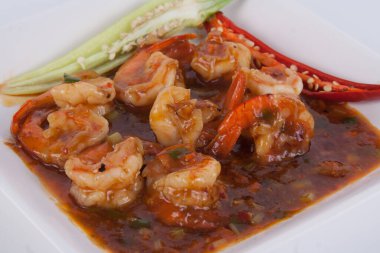 Demirhindi soslu kızarmış karides.