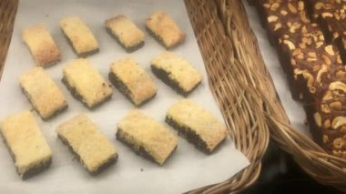 Kabuklu fırın ürünleri