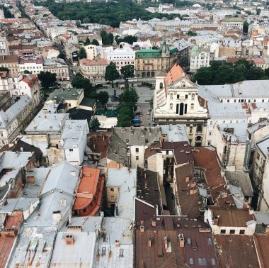 Yükseklerden bir şehir