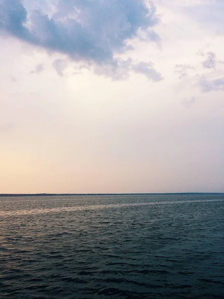 Sıcak yaz, mavi deniz