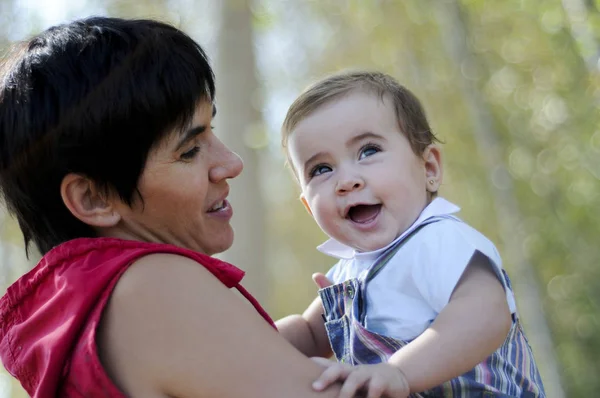 Mãe Filha Floresta — Fotografia de Stock