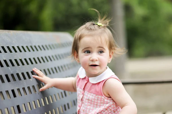 Adorable Little Girl Playing Urban Park — Stock Photo, Image