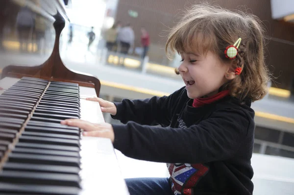 Adorable Little Girl Having Fun Playing Piano — Stock Photo, Image