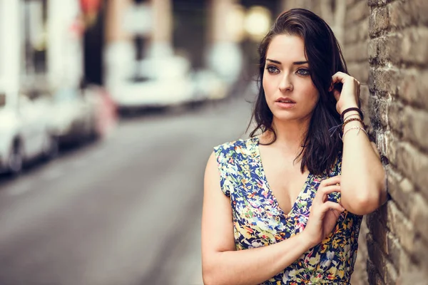 Girl Blue Eyes Standing Next Brick Wall Outdoors Young Woman — Stock Photo, Image