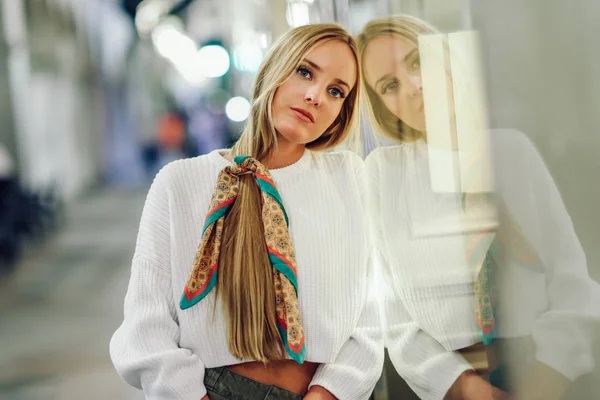 Blonde Girl Wearing White Sweater Standing Street Defocused City Lights — Stock Photo, Image