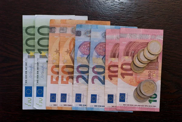 Euro Bills Coins Cinco Dez Vinte Cinquenta Cem Notas Euro — Fotografia de Stock