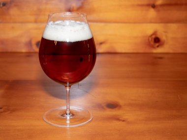 Ale veya bir Lale bira cam şeklinde