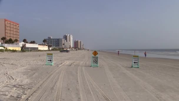 Rijbanen Het Zandstrand Van Daytona Beach Auto Vriendelijk Strand — Stockvideo