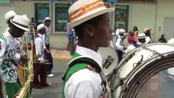 Marigot Saint Martin Julio 2013 Banda Criolla Con Batería Parade — Vídeos de Stock