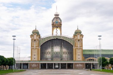 Prag Vystaviste Praha'daki Indurstrial Sarayı Kulesi