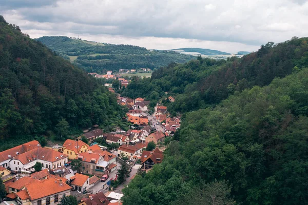 Karlstejn Repubblica Ceca Giugno 2019 Karlstejn Village Cityscape Townscape Nel — Foto Stock