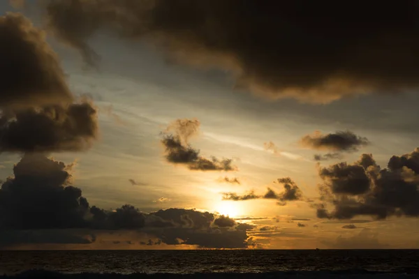 Patong beach Phu-Ket Tayland on Sunset