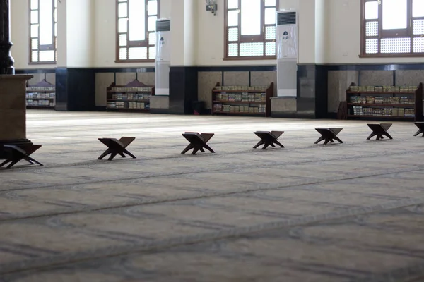 Cami içinde Kur'an