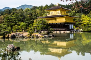 Japonya shogun için Kinkakuji Altın Tapınak.