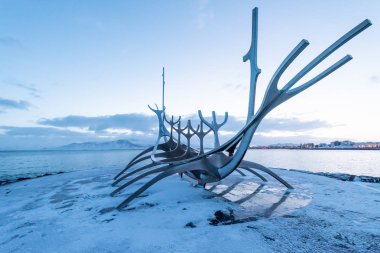 Viking gemisi ile Reykjavik defne