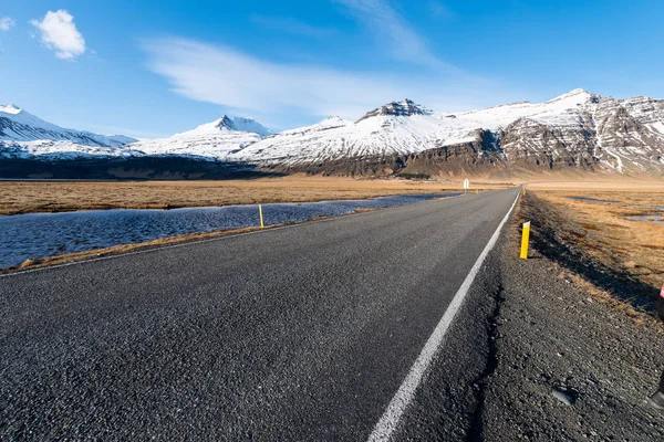 Islândia estrada principal na Islândia Fotos De Bancos De Imagens