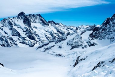 İsviçre Alpleri sahne