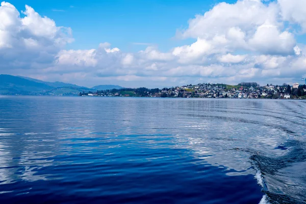 Viaje en el lago Lucern — Foto de Stock