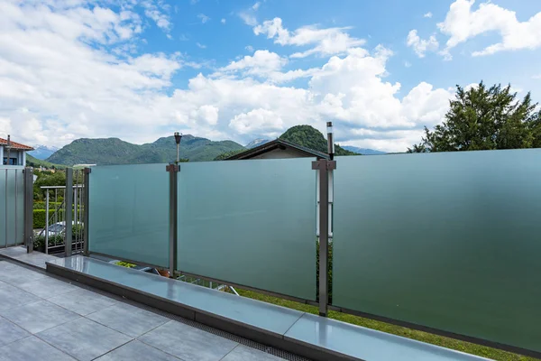 Glass Parapet Modern Building Balcony Overlooking Swiss Hills — Stock Photo, Image