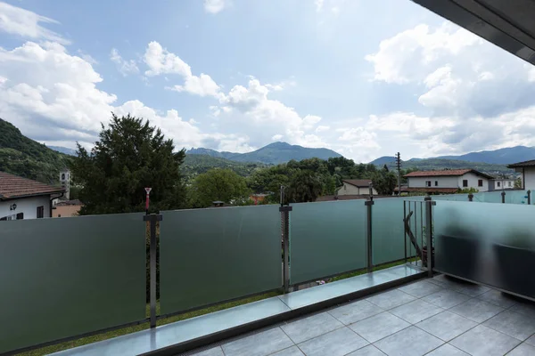 Glass Parapet Modern Building Balcony Overlooking Swiss Hills — Stock Photo, Image