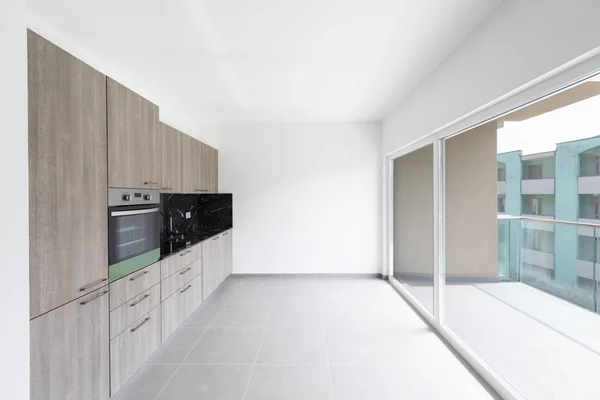 Grote Woonkamer Volledig Witte Keuken Een Moderne Open Ruimte Niemand — Stockfoto