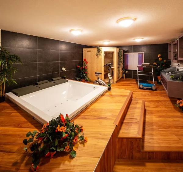 Salle Détente Hydromassage Sauna Équipements Gymnastique Personne Intérieur — Photo