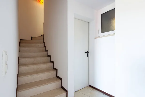 Couloir Avec Grand Escalier Marbre Personne Intérieur — Photo