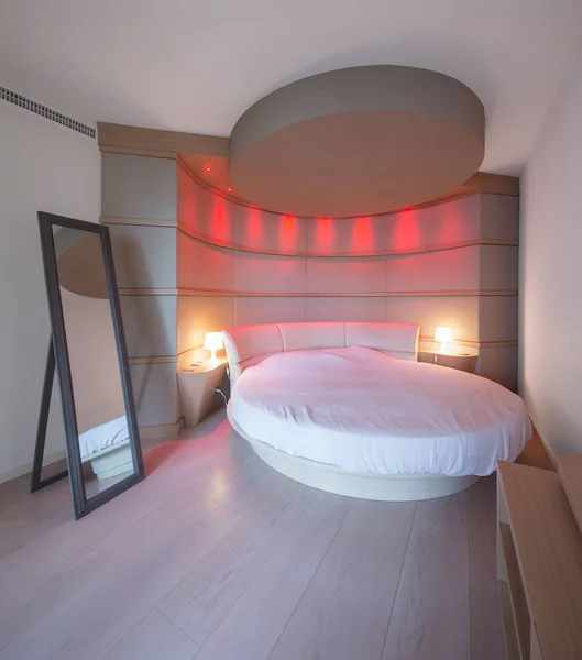 Schlafzimmer Mit Parkett Moderner Wohnung Niemand Drinnen — Stockfoto