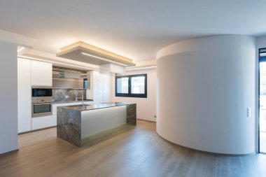 Modern lüks daire, boş tavan iç