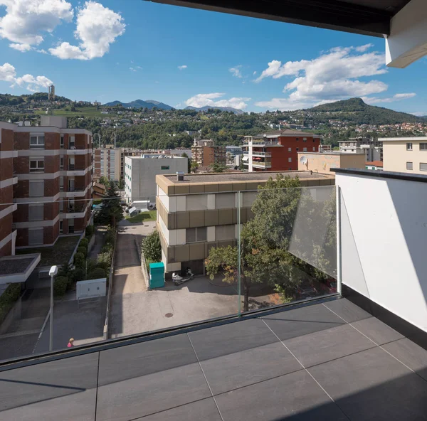 Wohnung Gebäude Der Stadt Außenbalkon — Stockfoto