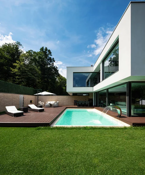 Extérieur Villa Blanche Moderne Avec Piscine Jardin Personne Intérieur — Photo