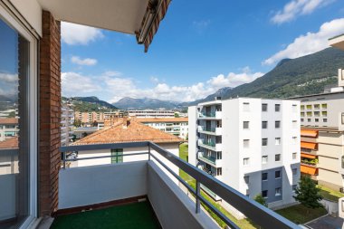 Balkon vintage house, Doğa ve binalar görüntüleyin. İçeride kimse yok