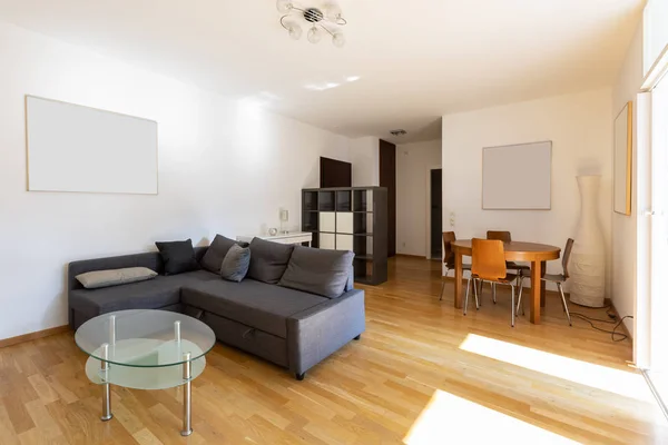 Modern Living Room Parquet Dark Sofa Nobody — Stock Photo, Image