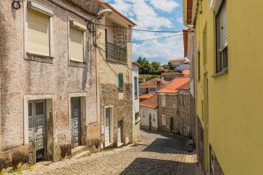 Sokak Goncalo, Portekizli bir köyü. Etrafta kimse yok