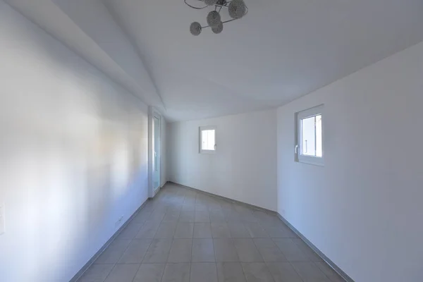 Leerer Raum Mit Fenster Und Weißer Wand Niemand Drinnen — Stockfoto