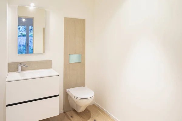 Banheiro Mármore Moderno Com Holofotes Para Iluminar Cena Ninguém Dentro — Fotografia de Stock