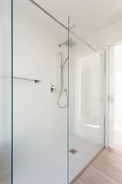 Moderno baño elegante minimalista — Foto de Stock