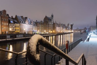Gdansk kar ile akşam