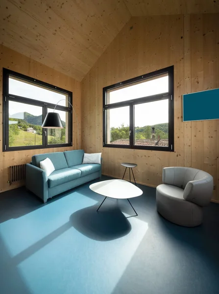Rustieke Zwitserse Interieur Met Muren Muren Gemaakt Van Houten Planken — Stockfoto