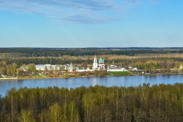 Antigo Mosteiro Tolgsky Margem Rio Volga — Fotografia de Stock