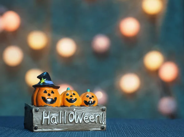 Halloween pumpkins gemide, metin için boş alan.