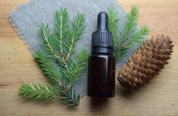 Spruce Aromterapi Olja Ekologisk Bio Wellnes — Stockfoto