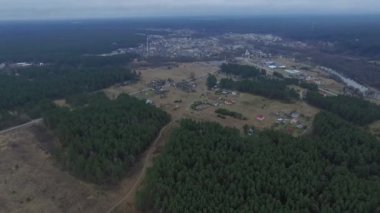 Ormanın içinde havadan görünümü